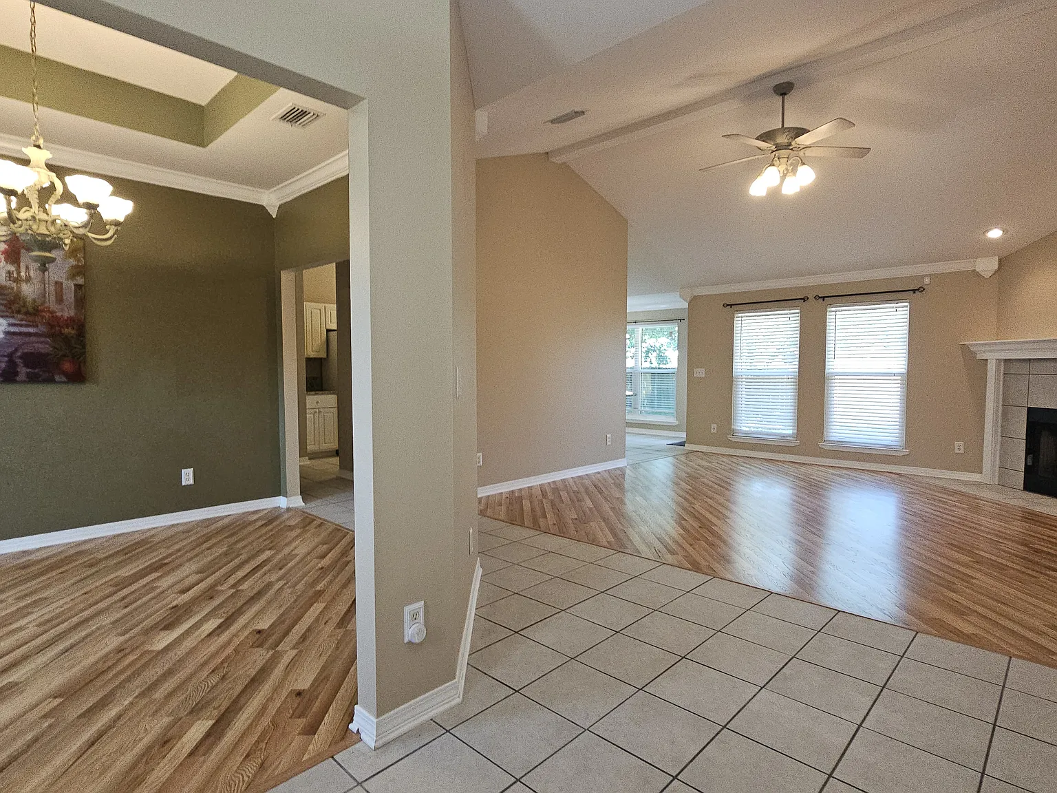3BR/2BA Miramar Beach Home | Fenced Yard + 2-Car Garage — Photo 3