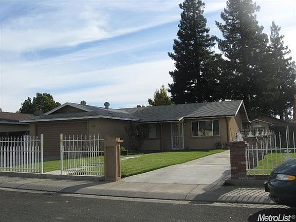 2nd image of 500 E Alan Ave
