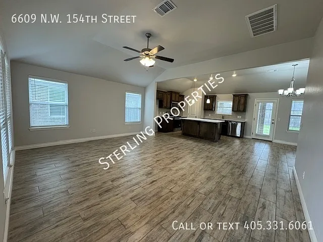 6609 NW 154th St — Photo 5