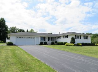 7648 Highland Dr, Gasport, NY 14067