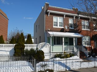 5981 Fresh Pond Rd, Maspeth, NY 11378