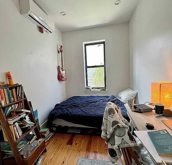 570 Evergreen Ave #2L — Photo 5