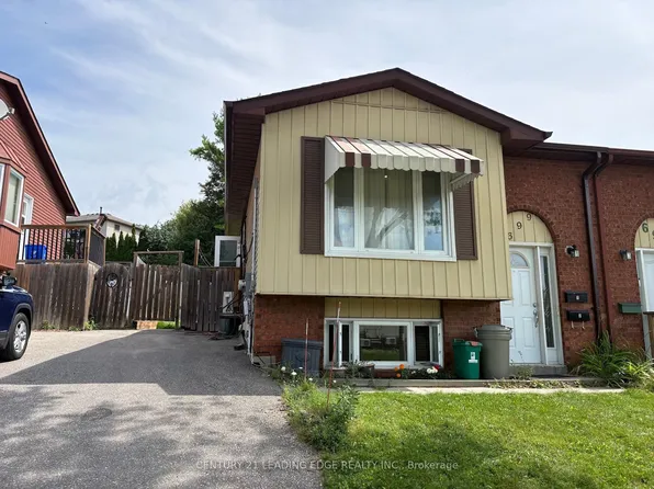 699 Attersley Dr #1, Oshawa, ON L1K 1P9