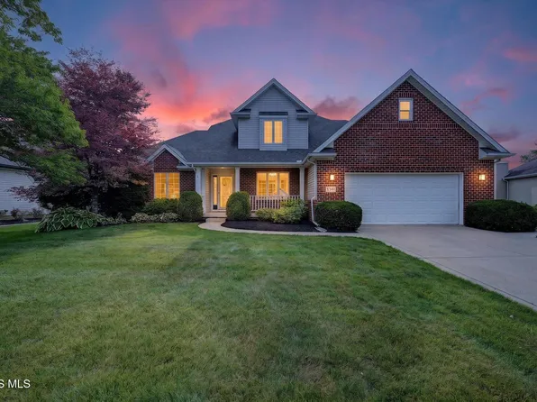8349 Water Park Dr, Holland, OH 43528