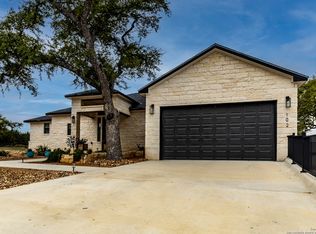 102 Eli Seal, Blanco, TX 78606