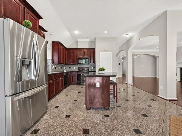 1514 Coyote Hills Ln, Richmond, TX 77469