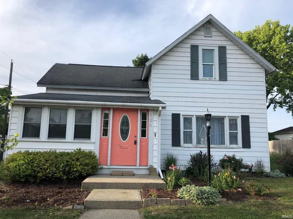 104 W North St, Claypool, IN 46510