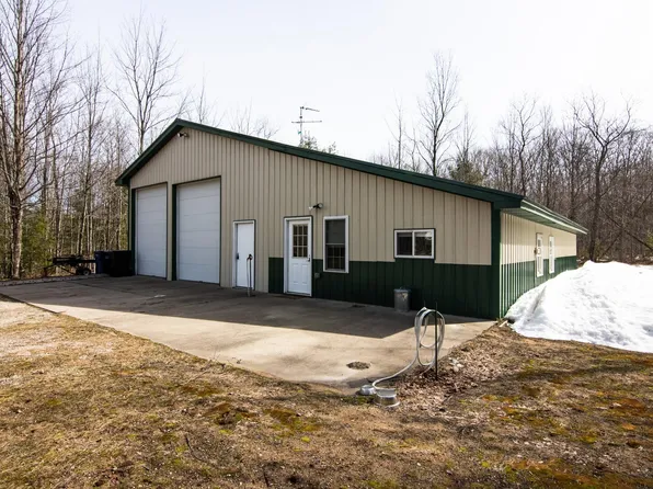 13700 S Springview Dr, Empire, MI 49630
