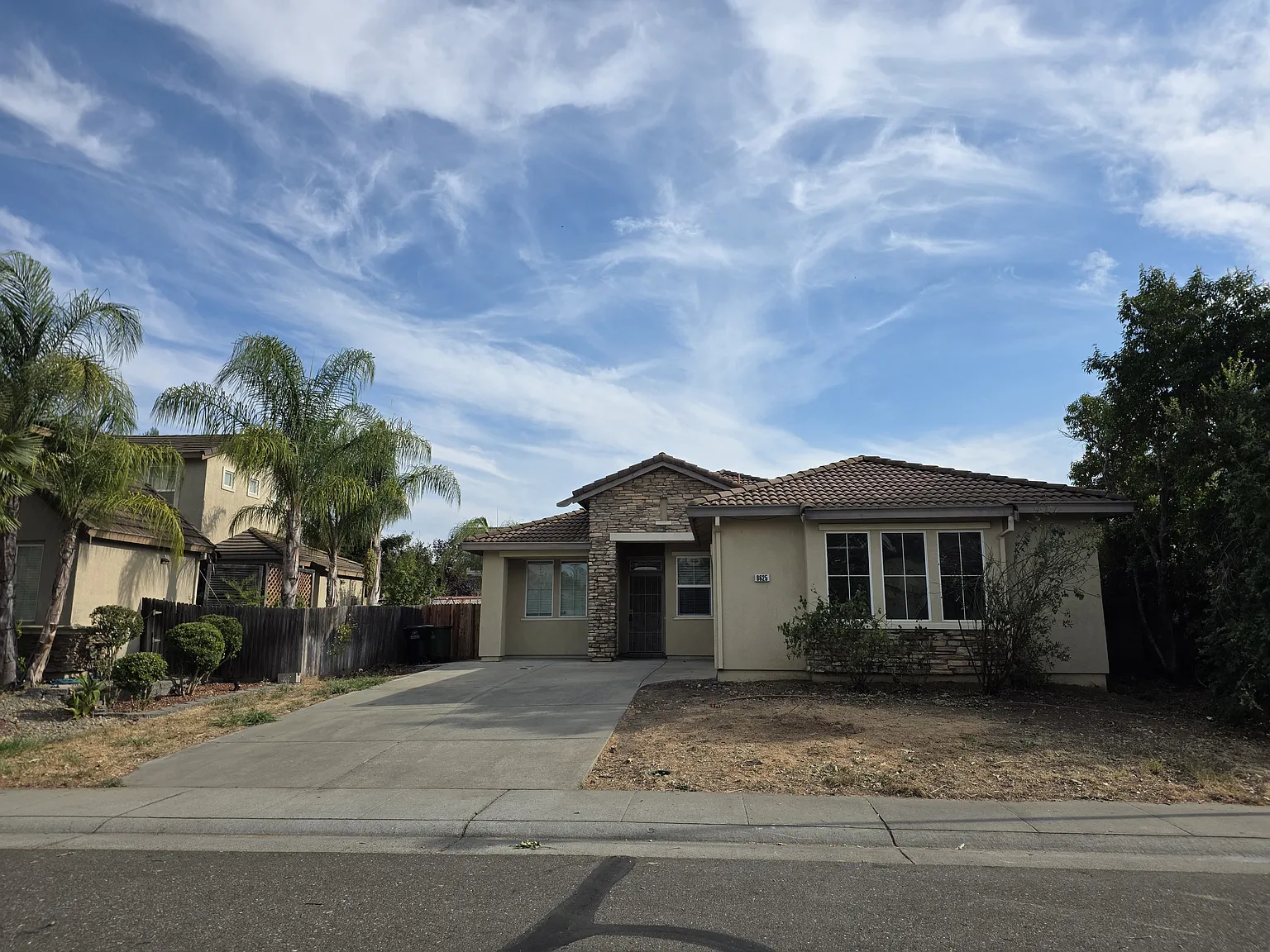 3 bed, 1551 sqft, $2,800 — Photo 1