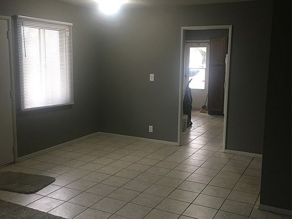 2nd image of 699 Fair Park Ave