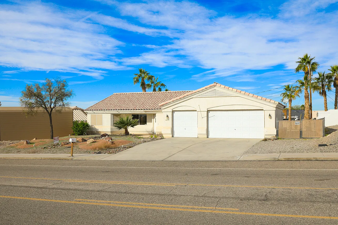3 bed, 1595 sqft, $2,595 — Photo 3