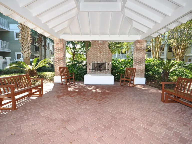 Amenities Deck Outdoor Lounge