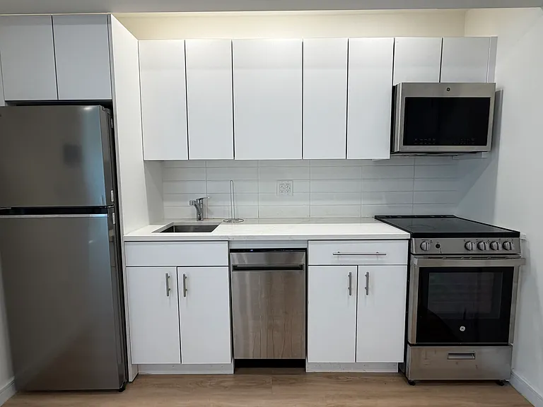 39-38 47th Ave #105 — Photo 5