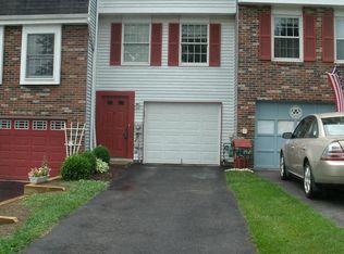 153 Ligonier Ln, New Kensington, PA