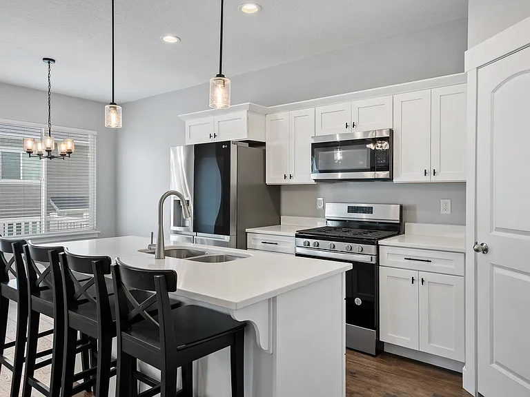 1634 N 3950 W — Photo 4