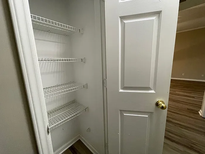 8307 Belstead Brook Ct — Photo 33