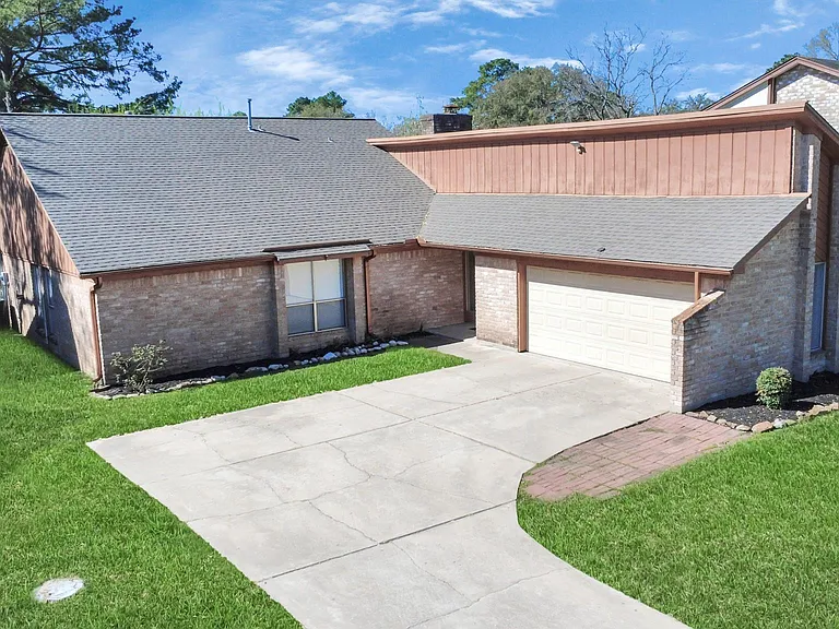 15603 Stoney Fork Dr — Photo 2