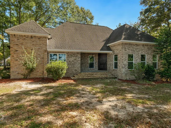 34 Wandering Oaks Ln, Hattiesburg, MS 39401