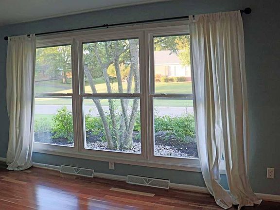 5th image of 7250 Laurel Oak Ln