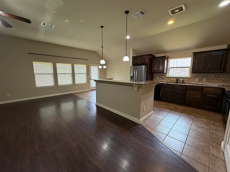 3420 Bear Mountain Dr — Photo 14