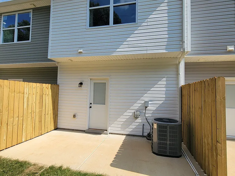 312 S Ridge Trl — Photo 13