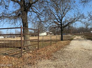 6297 State Route 43, Seneca, MO 64865