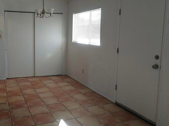 3rd image of 3018 E Beck Ln #3