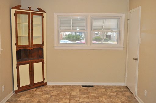 5th image of 1530 Kenilworth Dr