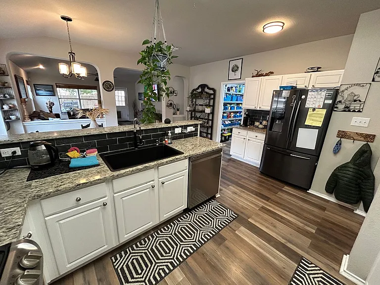 10607 Timber Country — Photo 9