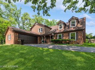400 E Oakwood Dr, North Barrington, IL 60010