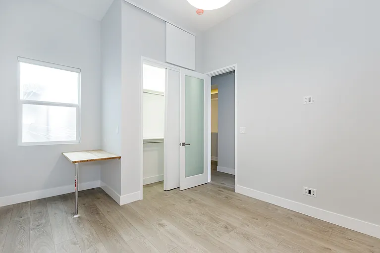 1086 S Van Ness Ave #1086 — Photo 8