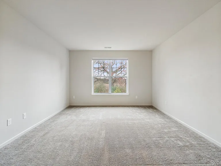 9804 Ridge Run St — Photo 23