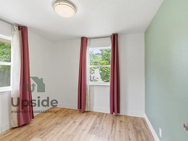 8719 E Valleyway Ave — Photo 13