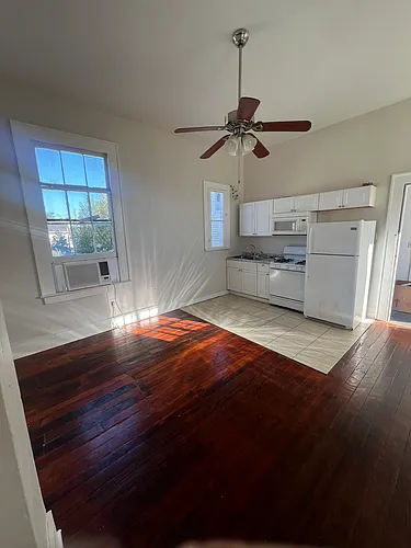 3222 Prytania St Photo 1