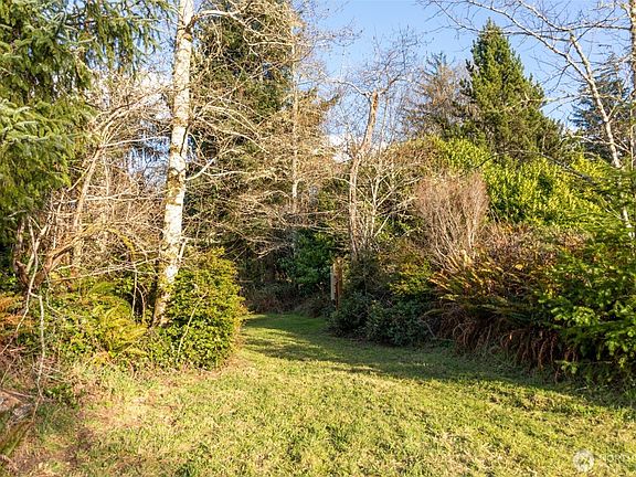 2nd image of 22308 Sandridge Road