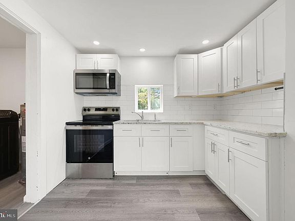 2nd image of 46 Lincoln St
