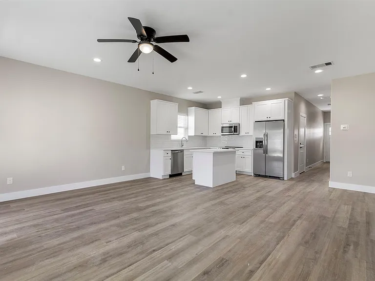 3150 B N Cleveland St — Photo 5
