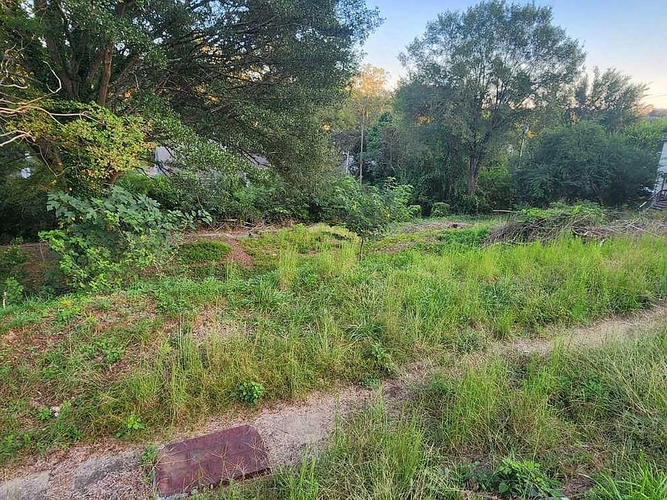 2nd image of 248 Green St