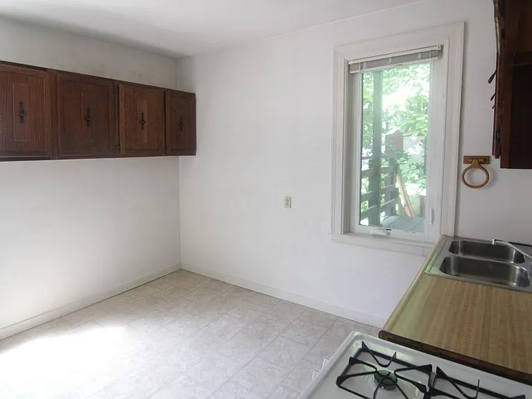 303 West St #2 — Photo 6