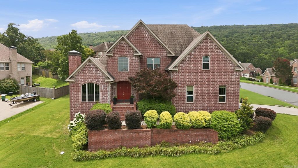 106 Challain Dr, Little Rock, AR