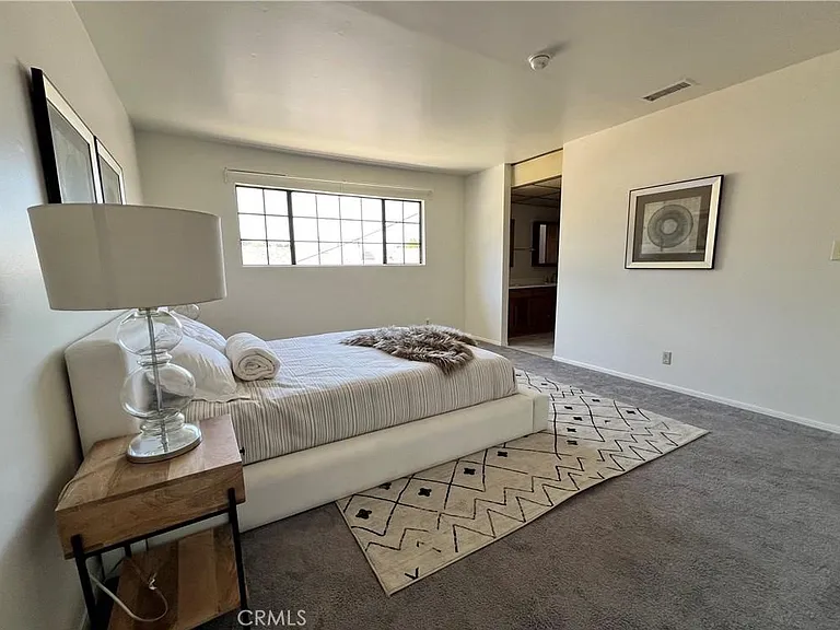 5034 Templeton St #A-EL — Photo 9