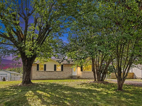 211 Hobbs Dr, White House, TN 37188