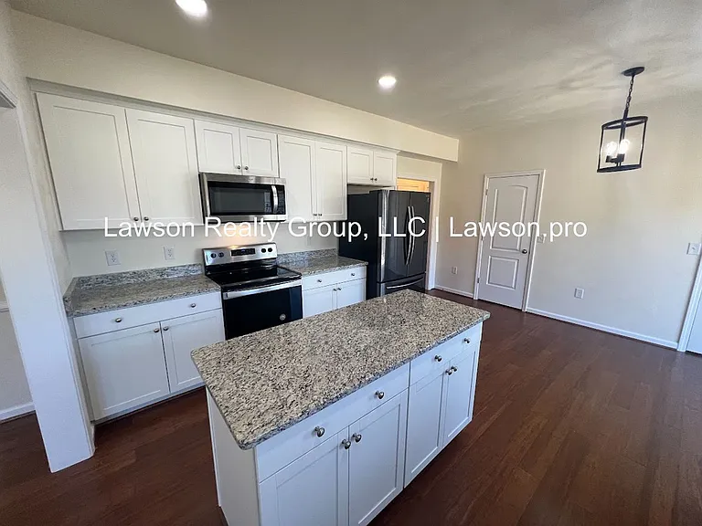 2080 Lawson Ln — Photo 11
