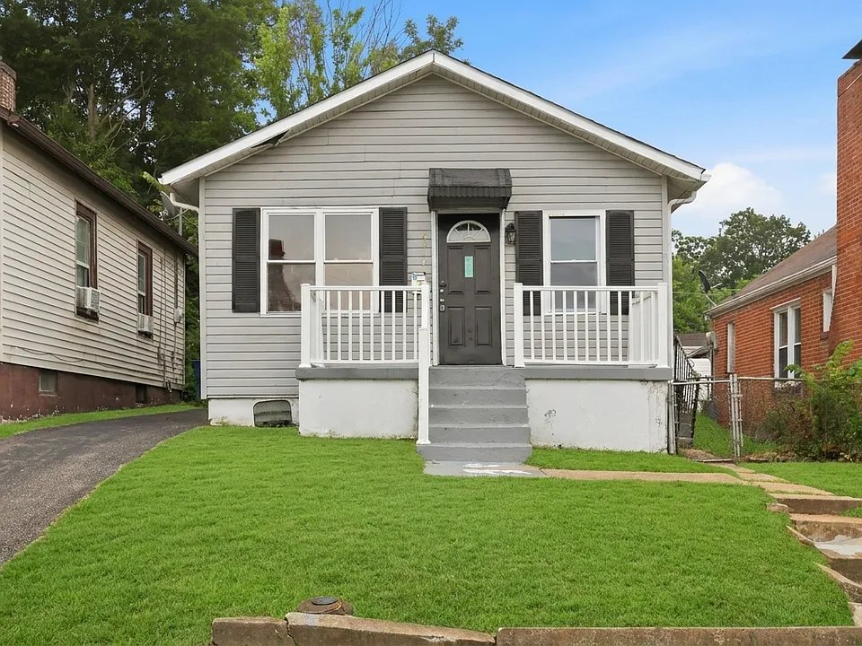 4010 Ravenwood Ave