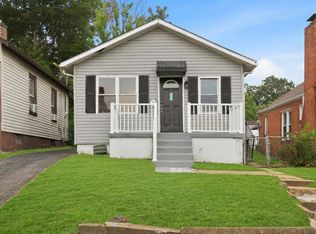 4010 Ravenwood Ave, Saint Louis, MO 63121