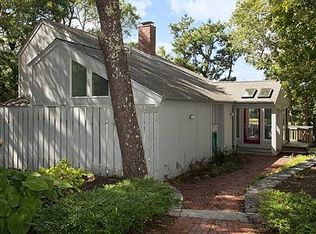 12 Little Neck Ln, Mashpee, MA 02649