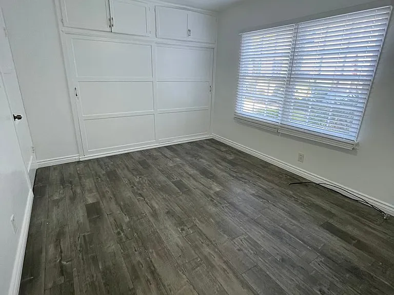 Dixon Delano Apartments — Photo 10