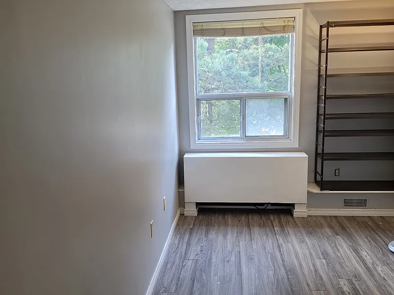 200 Jamieson Pkwy — Photo 3