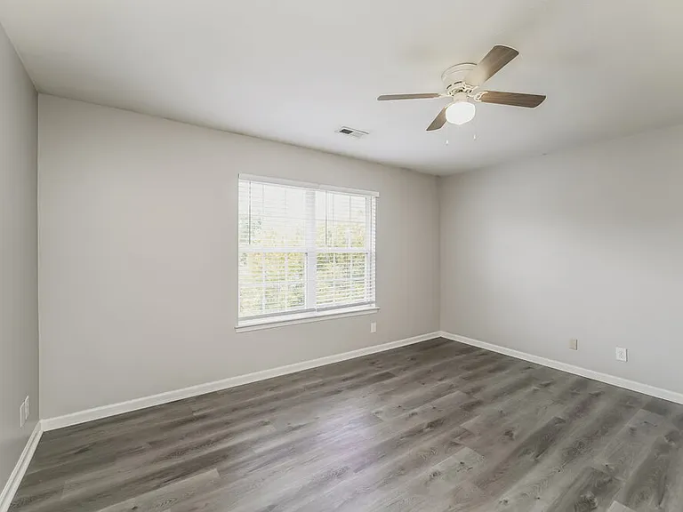 6913 Seney Dr — Photo 10