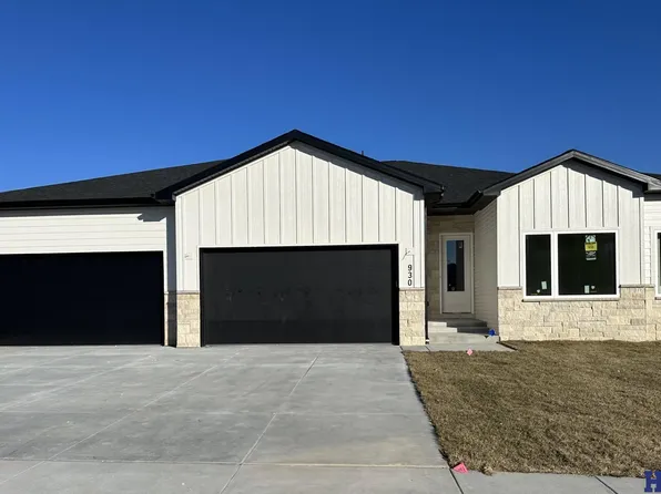 930 N 107th St, Lincoln, NE 68527
